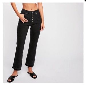 Free People (We The Free) charcoal/black (washed black) size 29 - raw/frayed hem